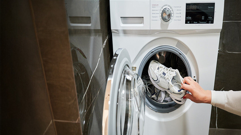 Beyaz Spor Ayakkabı Makinede Nasıl Yıkanır? beyaz spor ayakkabı makinede nasıl yıkanır?2