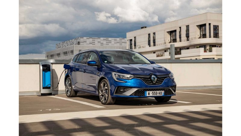 Türkiye’de Satılan Plug-in Hybrid Araçlar Türkiye’de Satılan Plug-in Hybrid Araçlar